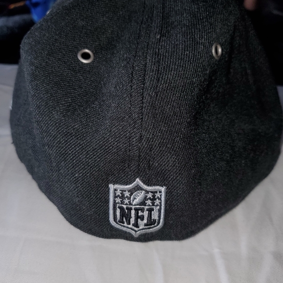 Hat - Picture 2 of 3